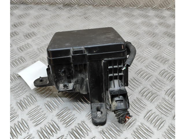 Pojistková skříňka 7154745130, 243843NA0A Nssan Leaf I (ZE0) 2016