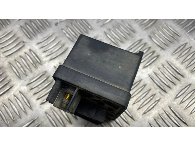 Реле подогрева свеч