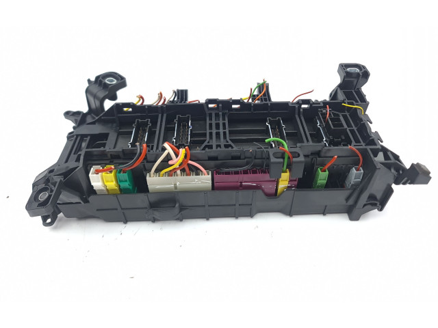 Блок предохранителей A2465400340 Infiniti Q30