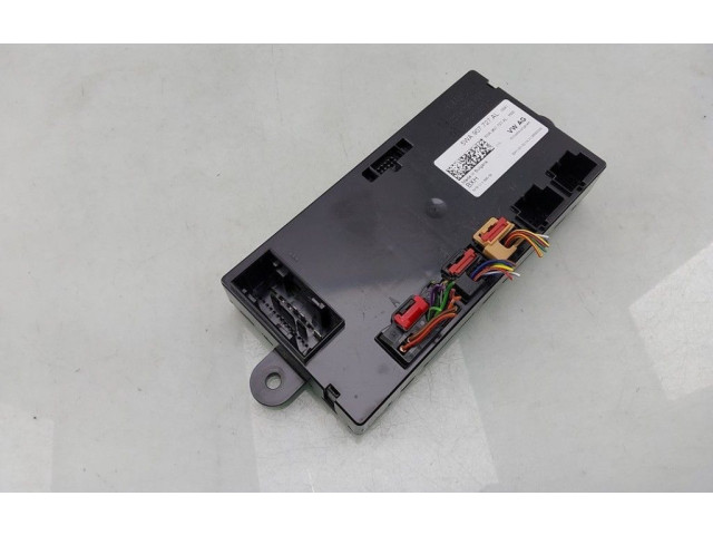 Блок управления 5WA907727AL   Skoda Octavia Mk4