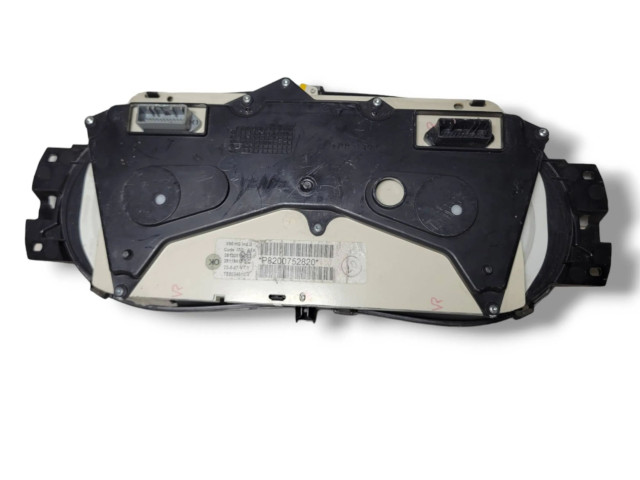 Панель приборов P8200752820, 281184155C   Dacia Logan I       