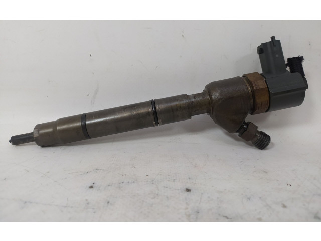 Форсунка 338002A400    Hyundai Getz  D4FA 