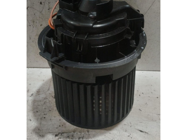 Вентилятор печки Renault Clio IV