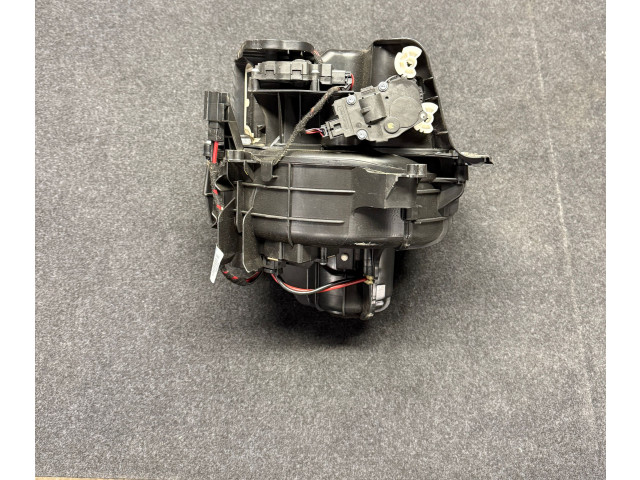 Pojistková skříňka Вентилятор печки 9248171, 9226780 BMW 5 F10 F11 2013