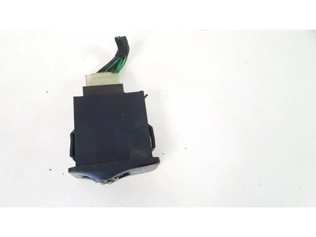 Переключатель дворников 8137005500 SsangYong Musso