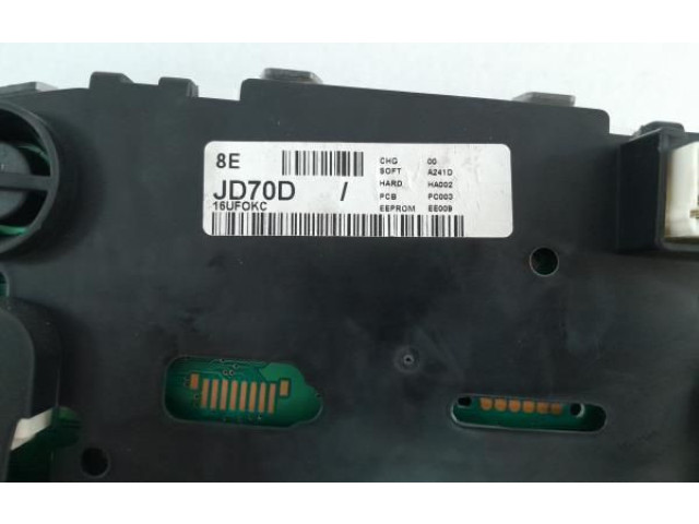 Přístrojová deska  Nissan Qashqai+2 2007 JD70D  