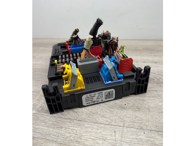 Блок предохранителей 9830708180, 3091962584   Peugeot 2008 II    