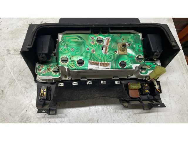 Панель приборов Daihatsu Rocky