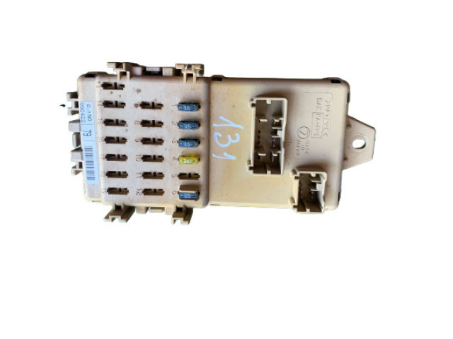 Блок предохранителей    Subaru Forester SF    