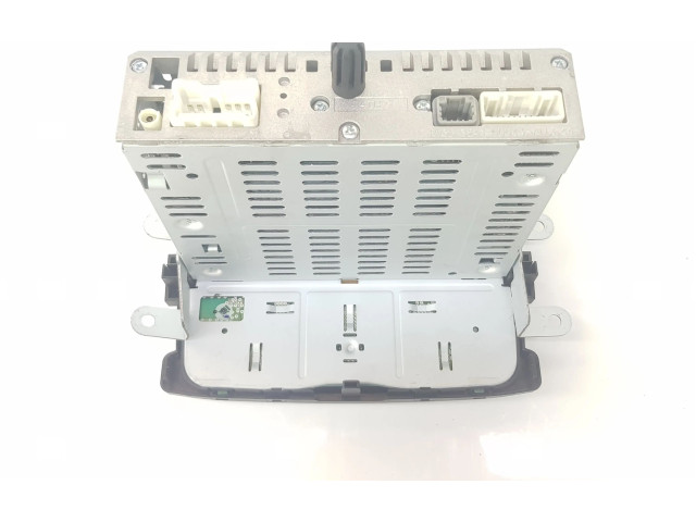 Радио/ проигрыватель CD/DVD / навигация     281158126R, 281158126R    Dacia Duster II 