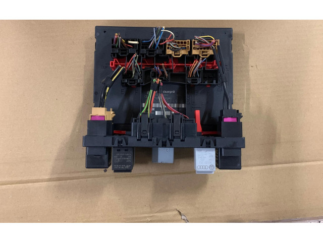 Блок комфорта 3C0937049AD, F005V00630 Volkswagen Caddy