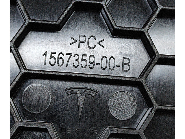 Блок комфорта 156745502D, 156735900B Tesla Model 3