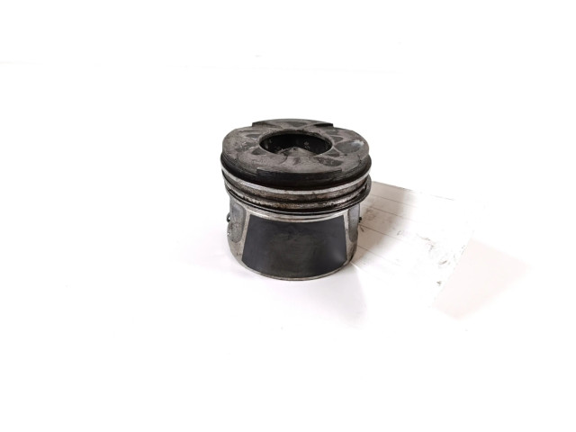 Píst Mercedes-Benz S W220 OM 628.960
