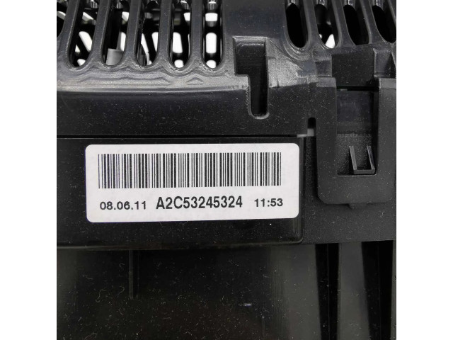 Přístrojová deska Mercedes-Benz GLK (X204) 2011 A2049005207, A2049029002