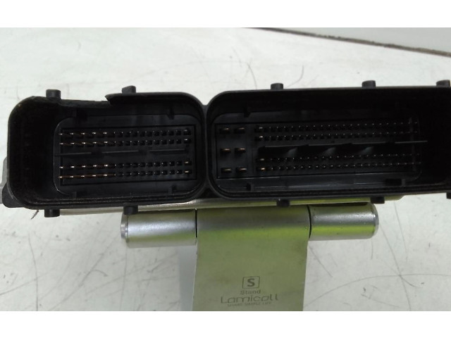 Блок управления двигателя 05E907309H   Volkswagen Touran III