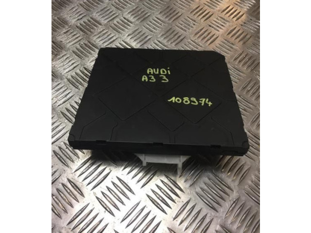 Блок предохранителей 5Q0937084DP, 5Q0937084DP Audi A3 S3 8V