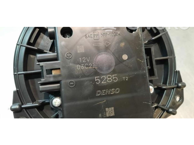 Вентилятор печки Toyota RAV 4 (XA50) 2019