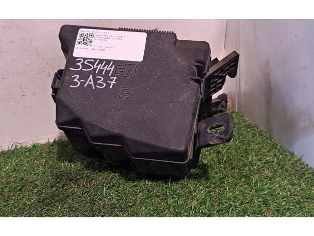 Блок предохранителей EV1T14K012, EV1T14K012 Ford B-MAX
