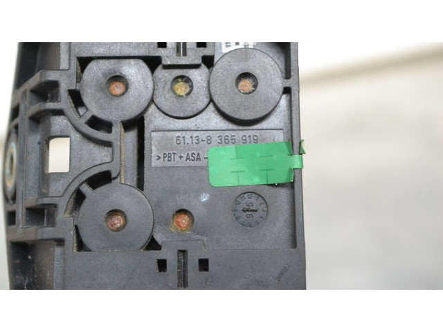 Pojistková skříňka BMW 5 E34 1996