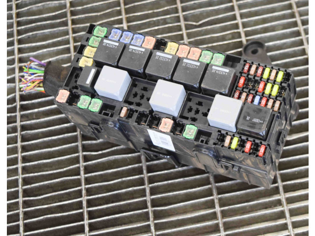 Блок предохранителей  BK2T14536AA, BK2T14A175CA   Ford Transit -  Tourneo Connect    