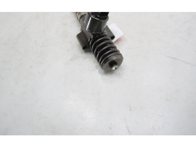 Форсунка 03G130073G    Volkswagen Golf Plus  BKD 