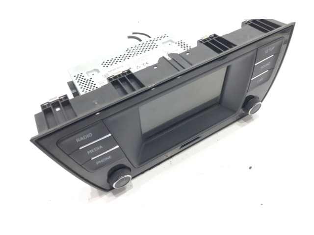 Радио/ проигрыватель CD/DVD / навигация 6V0035871D    Skoda Fabia Mk3 (NJ)