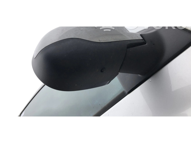 Зеркало электрическое        Renault Clio III  2005 - 2012 года   