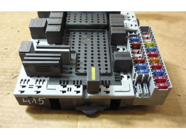 Блок предохранителей Volvo S60