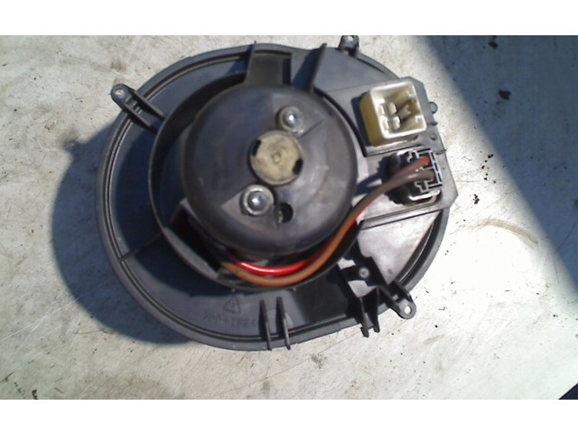 Вентилятор печки       Volvo V70