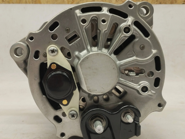 Генератор 0081544002, 0120468059   Mercedes-Benz SL R129 3.0     