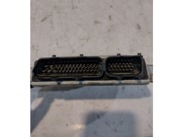 Řídící jednotka 038906018P Volkswagen Caddy 1998