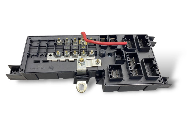 Блок предохранителей 518829106, 30728008 Volvo V70