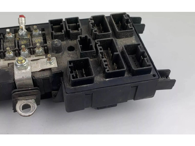 Блок предохранителей 8678449, 518828017   Volvo XC90    