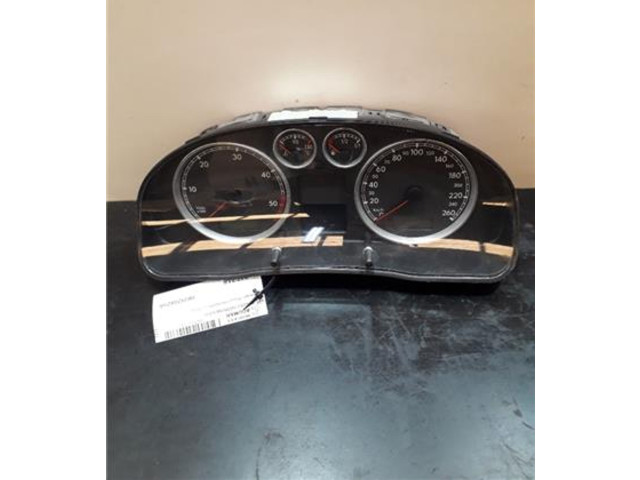 Přístrojová deska Volkswagen Passat Alltrack 2001 3B0920829A, 3B0920829A