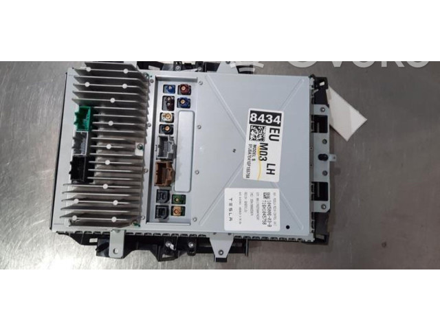 Дисплей 104500603B Tesla Model S