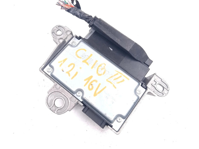 Блок подушек безопасности 8201043701, 610796000   Renault Clio III