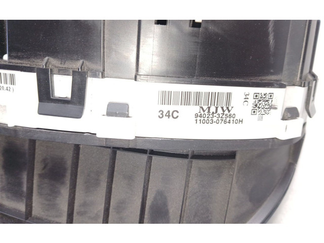 Přístrojová deska Hyundai i40 2018 940233Z560