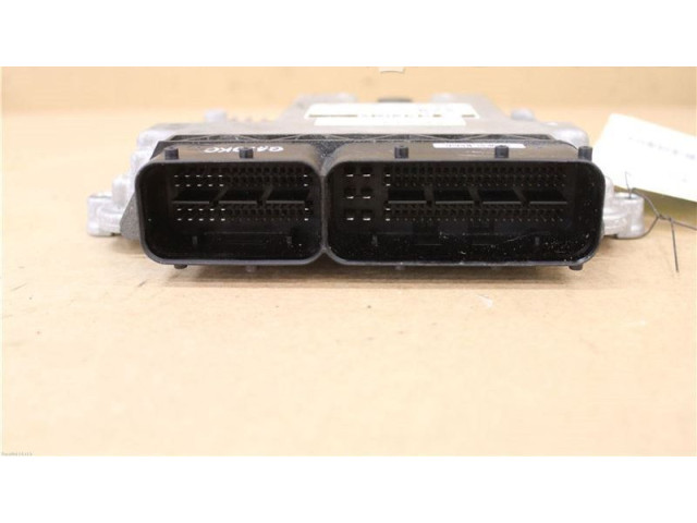 Блок управления впрыском 391042B781 KIA Venga