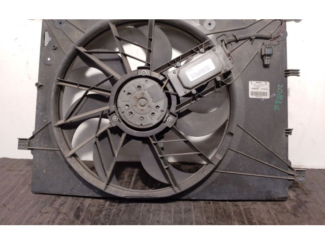 Вентилятор радиатора 30636445, 30680547 Volvo V70