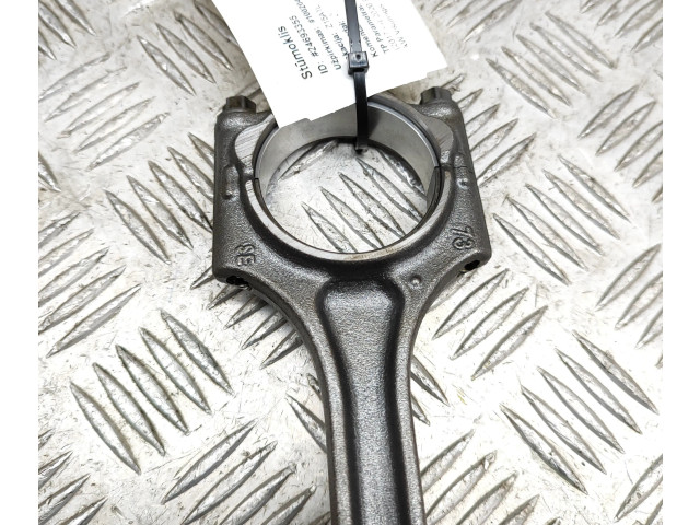 Поршень 32213692, 31401957 Volvo XC40