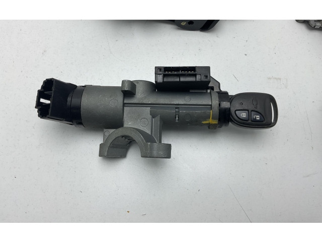 Комплект блоков управления 25191187, 25191187   Chevrolet Spark