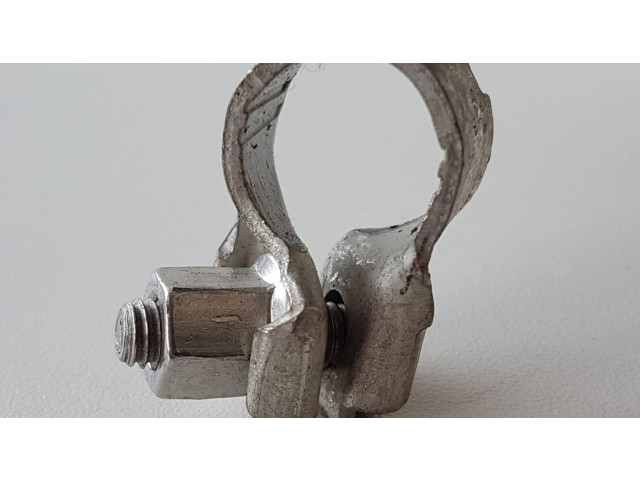 Минусовый провод (аккумулятора)