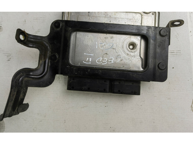 Блок управления двигателя 391102BRBK, 391102BRBK KIA Ceed