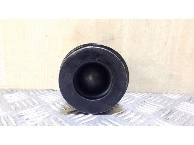 Píst 0840ZU BMW 5 F10 F11 pro naftový motor 2.0