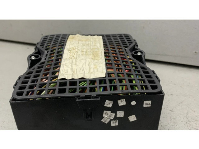 Блок предохранителей 2U84393, 2S6T14401AF Ford Fiesta