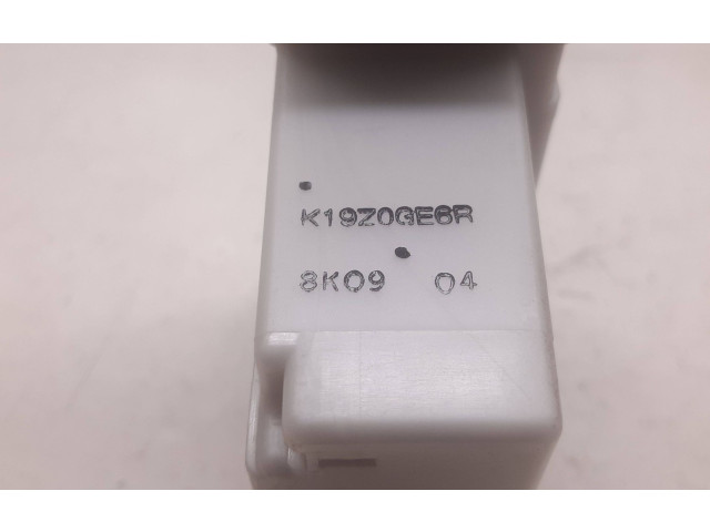 Блок управления климат-контролем K1970GE6B, 8K0904 Mazda 626