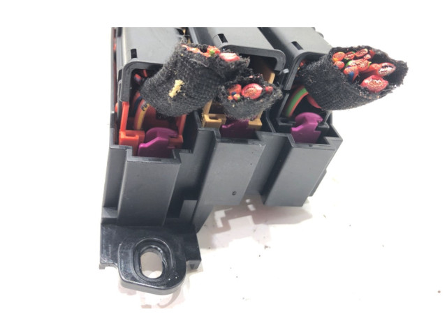 Pojistková skříňka 4L0971845A Audi Q7 4L 2007