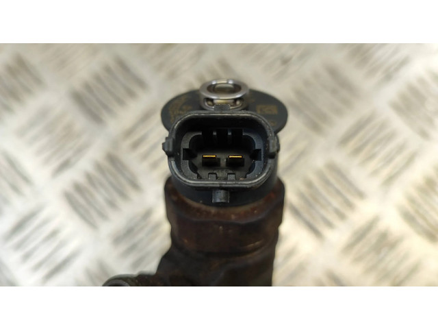 Vstřikovač 0445110311   Citroen C3  pro benzínový motor 1.1  