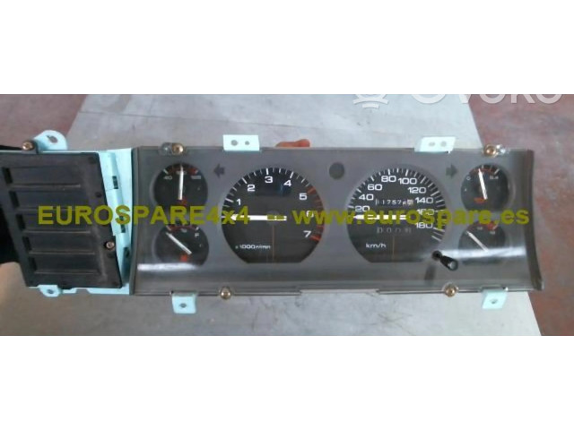 Přístrojová deska Jeep Cherokee 1988 56003048