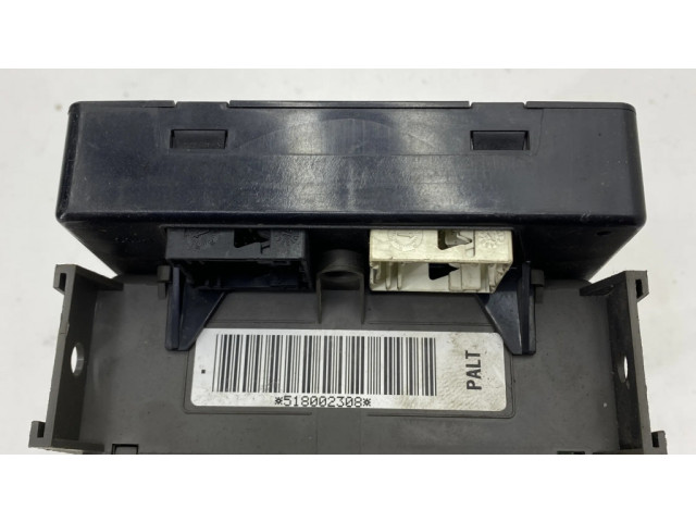 Pojistková skříňka 8200275726, 33343037 Renault Vel Satis 2003